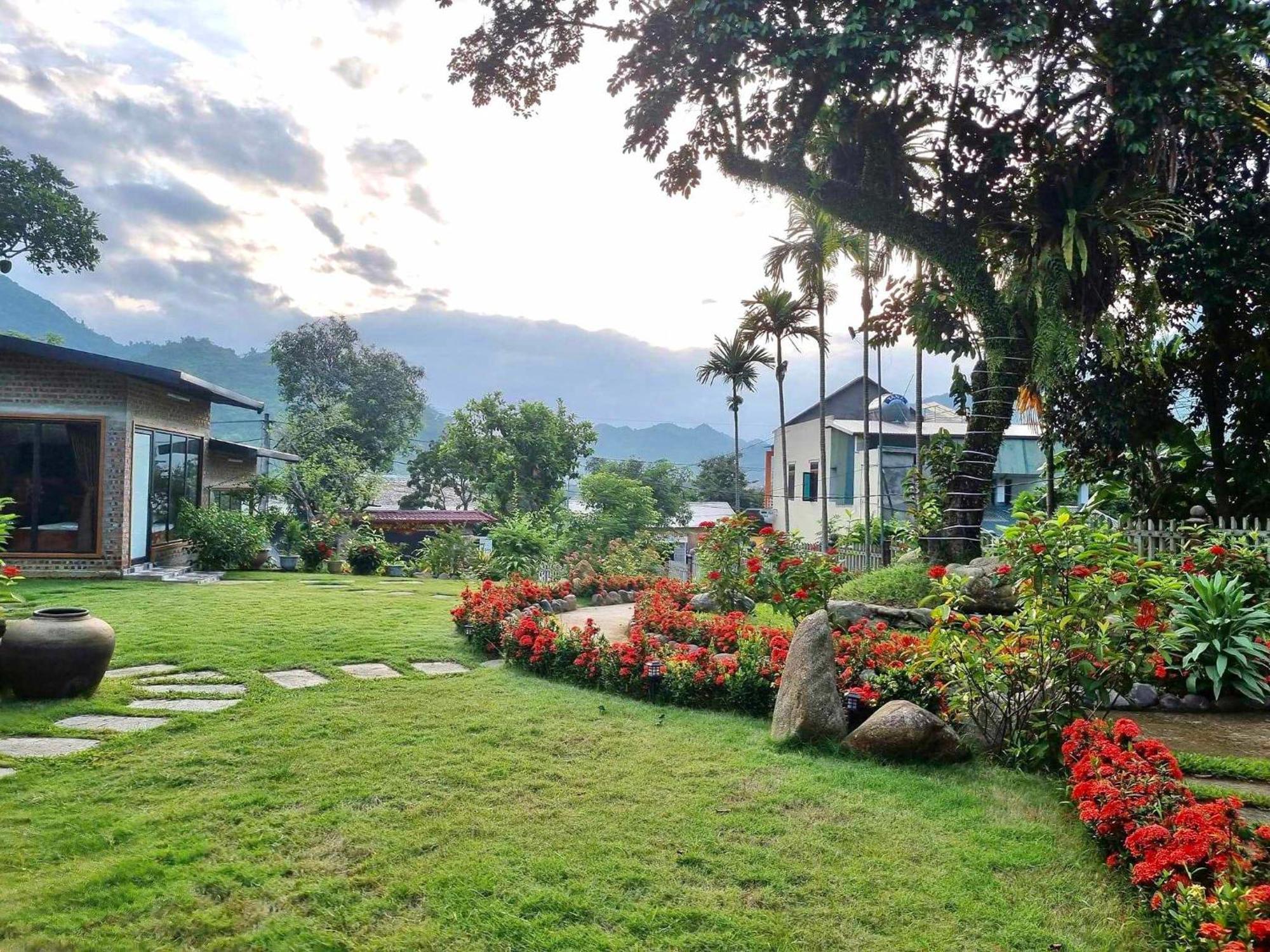 Truong Anh Homestay Ha Giang Exteriör bild